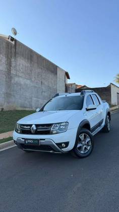 RENAULT DUSTER OROCH 2.0 16V FLEX DYNAMIQUE 4P AUTOMÁTICO
